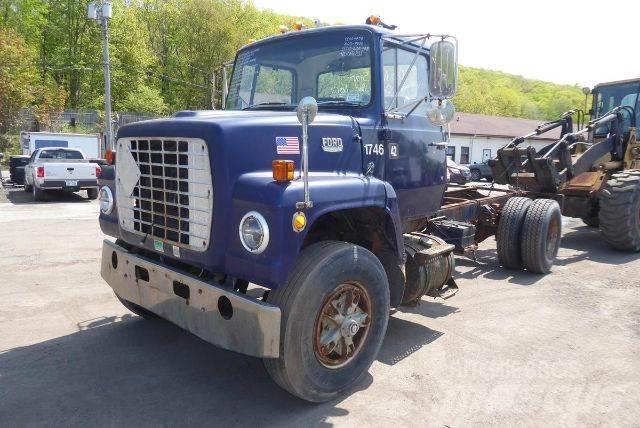 Ford 8000 Tovornjaki-šasije