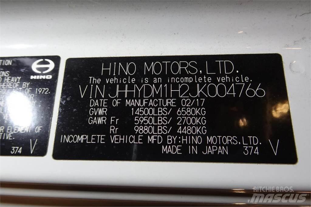 Hino 155 Tovornjaki zabojniki