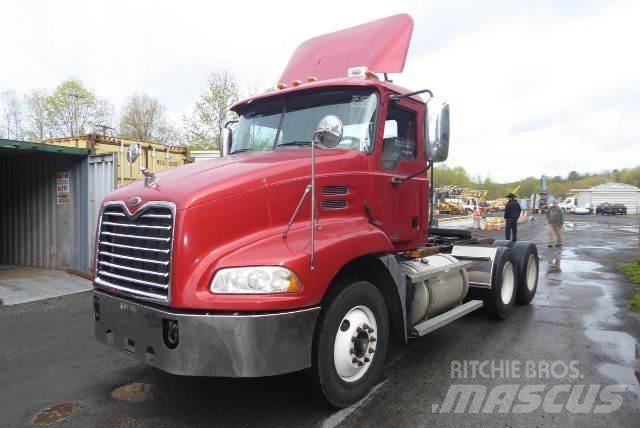 Mack CXN613 Tovornjaki-šasije