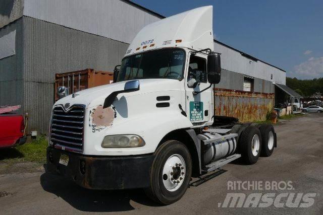 Mack CXN613 Tovornjaki-šasije