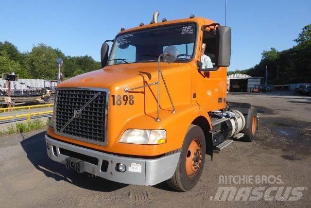 Volvo VNM42T Tovornjaki-šasije
