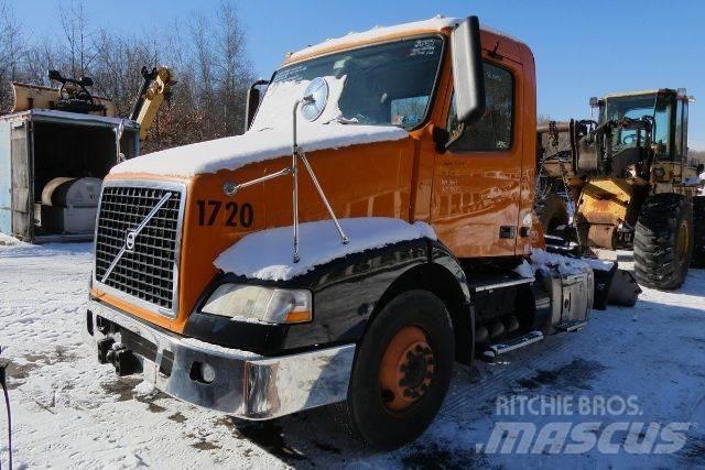 Volvo VNM42T Tovornjaki-šasije