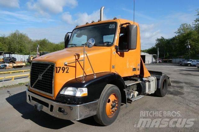 Volvo VNM42T Tovornjaki-šasije