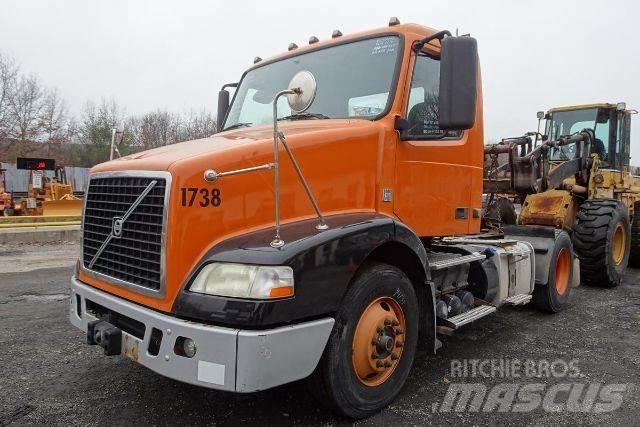 Volvo VNM42T Tovornjaki-šasije
