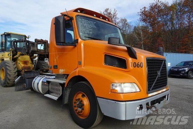 Volvo VNM42T Tovornjaki-šasije
