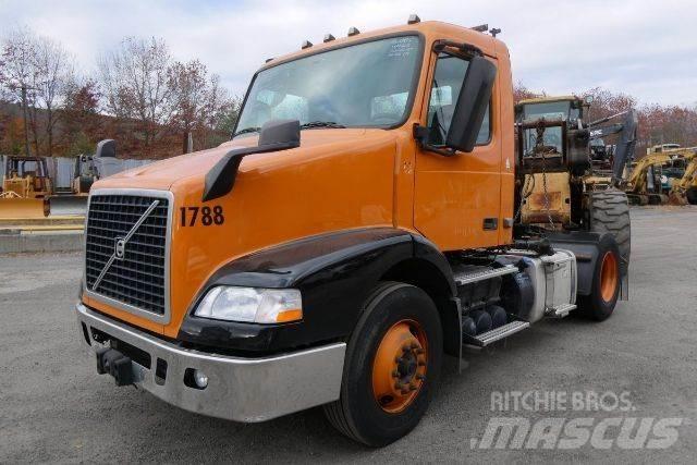 Volvo VNM42T Tovornjaki-šasije