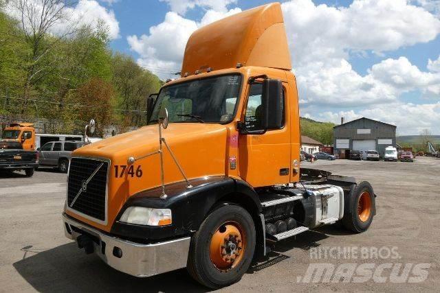 Volvo VNM42T Tovornjaki-šasije