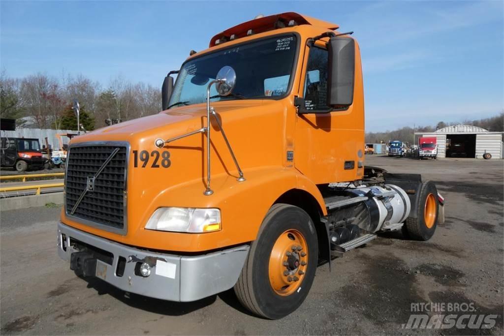 Volvo VNM42T Tovornjaki-šasije
