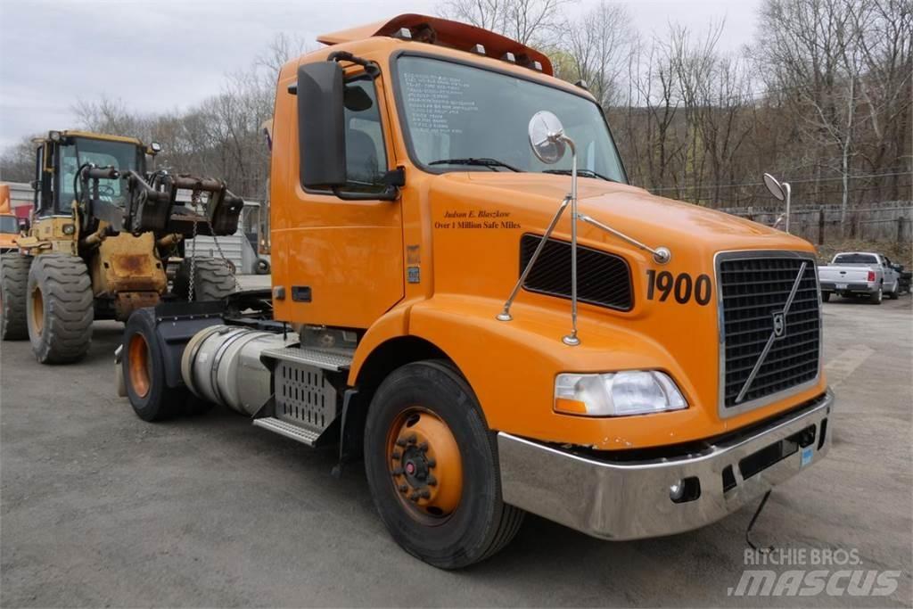 Volvo VNM42T Tovornjaki-šasije