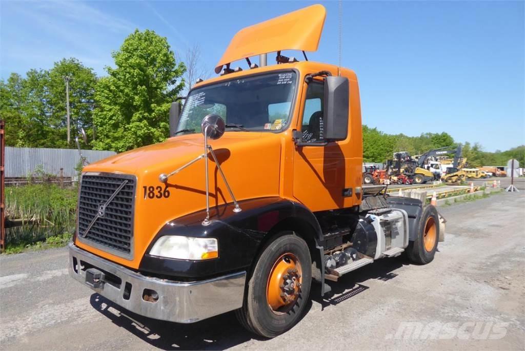 Volvo VNM42T Tovornjaki-šasije