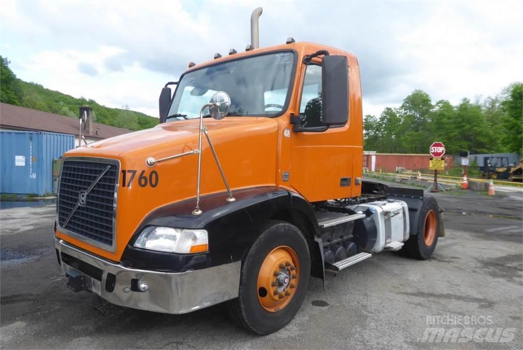 Volvo VNM42T Tovornjaki-šasije