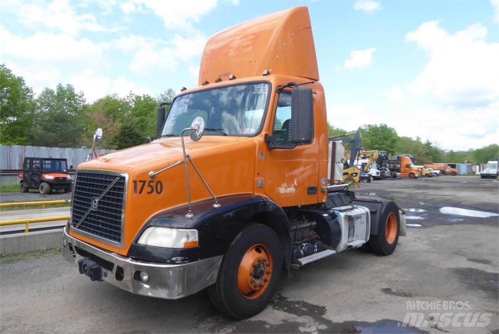Volvo VNM42T Tovornjaki-šasije