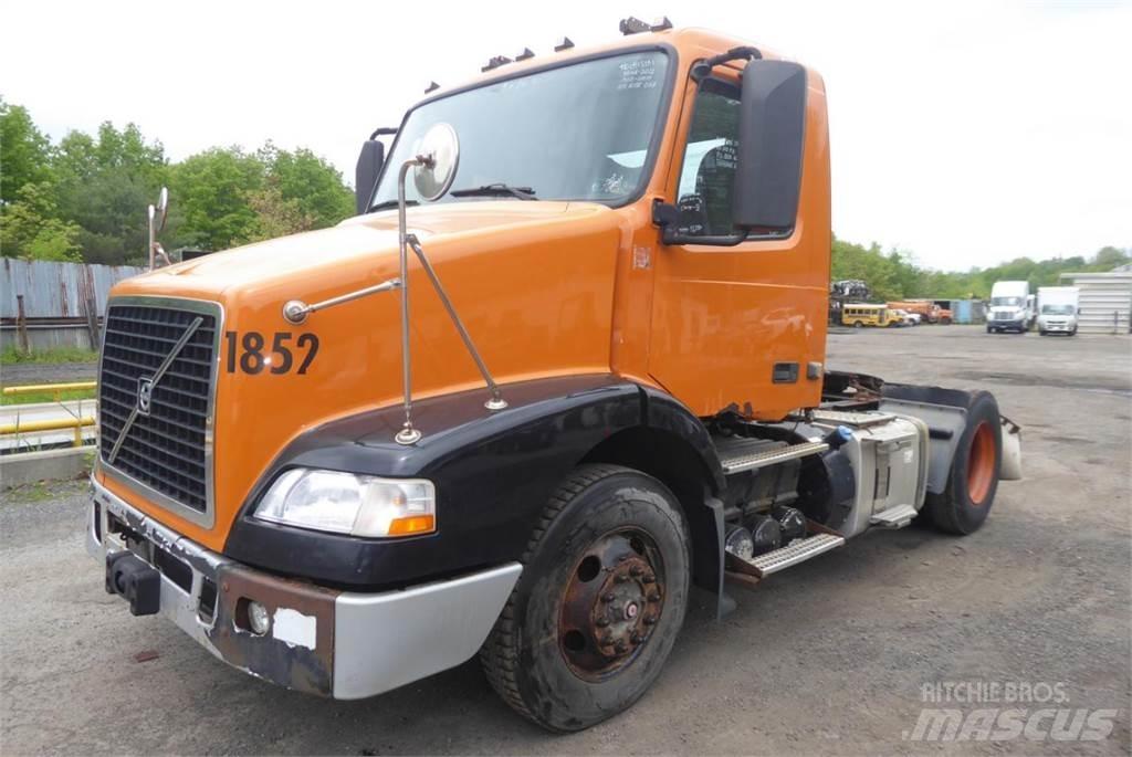 Volvo VNM42T Tovornjaki-šasije
