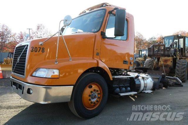 Volvo VNM64T Tovornjaki-šasije