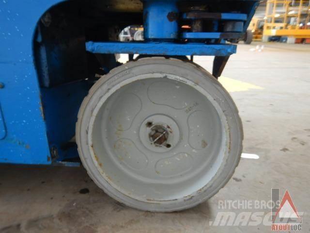 Genie GS-2032 Zglobne dvižne ploščadi