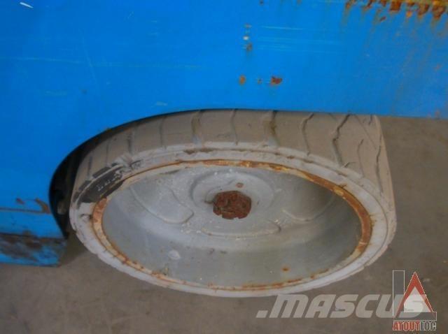 Genie GS-4047 Zglobne dvižne ploščadi