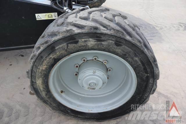 Genie SX135XC Zglobne dvižne ploščadi
