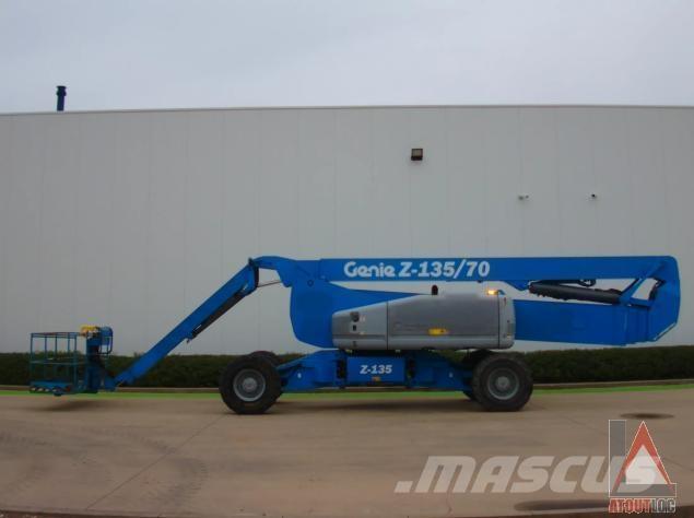 Genie Z-135/70 Zglobne dvižne ploščadi