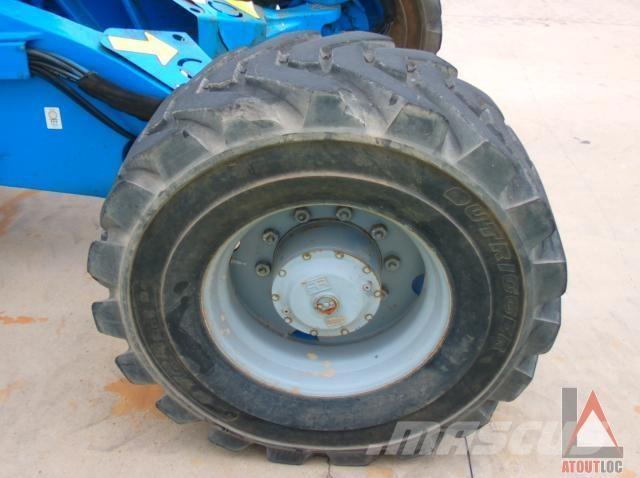 Genie Z-135/70 Zglobne dvižne ploščadi