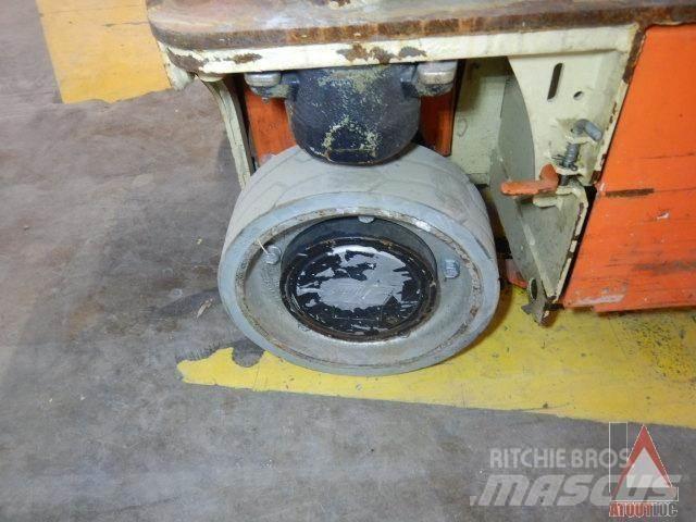 JLG 1230ES Zglobne dvižne ploščadi
