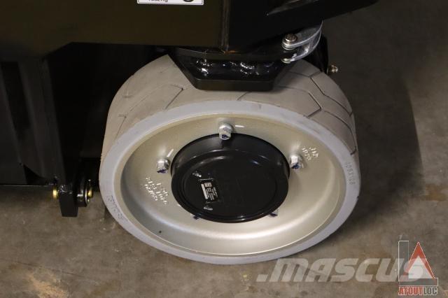 JLG ES3246 Zglobne dvižne ploščadi