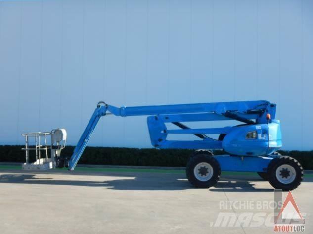 Manitou 200 ATJ Zglobne dvižne ploščadi