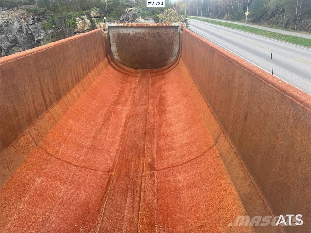 Carnehl Tippsemi. Polprikolice prekucniki - kiper