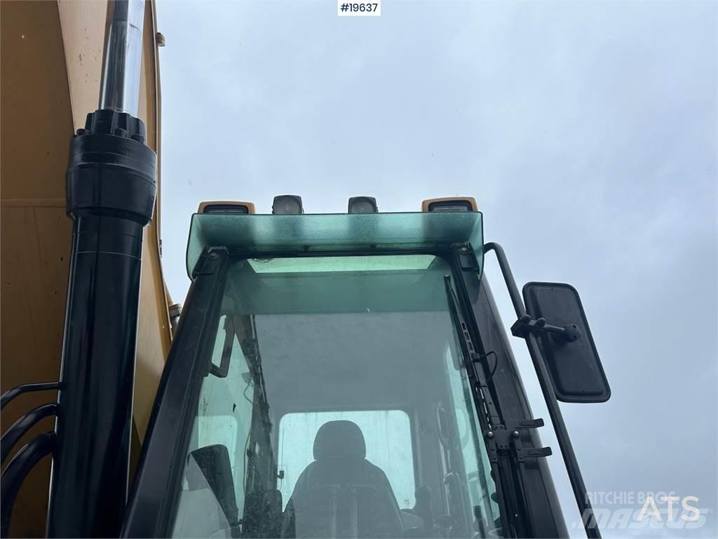 CAT 300D Bagri goseničarji