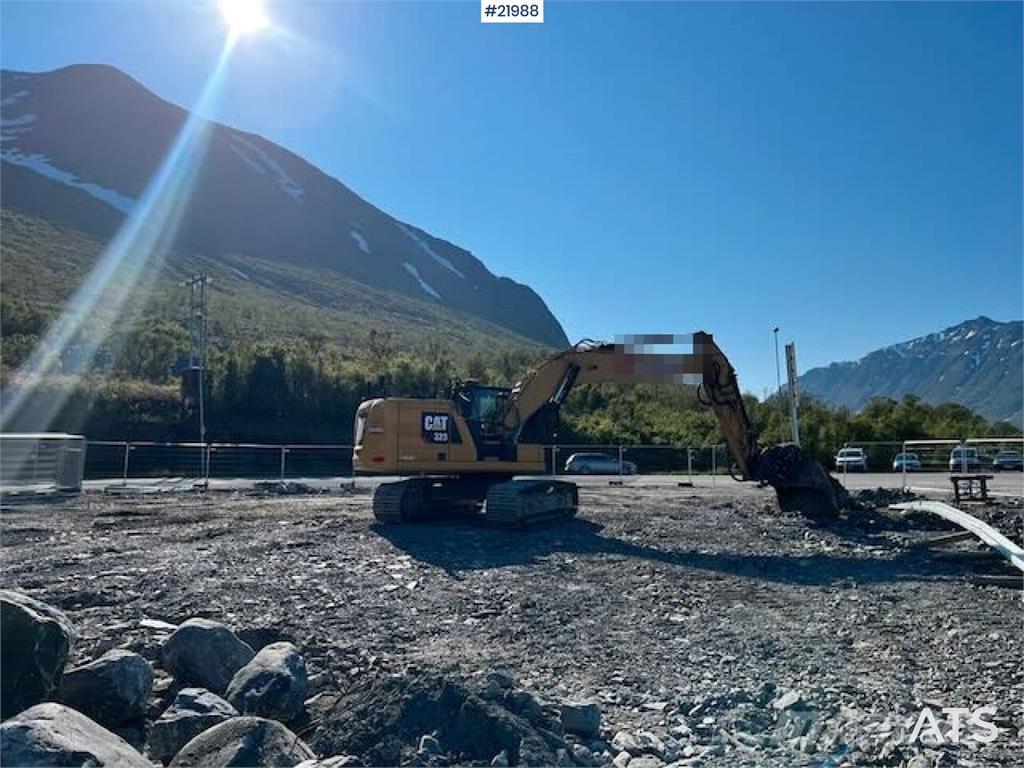 CAT 323 Bagri goseničarji