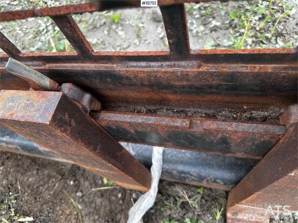 CAT Pallet Forks Gradbeništvo - drugo