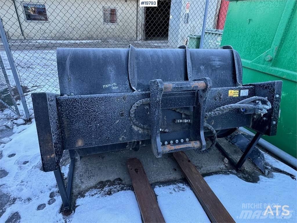 Engcon SR1600C broom Drugo