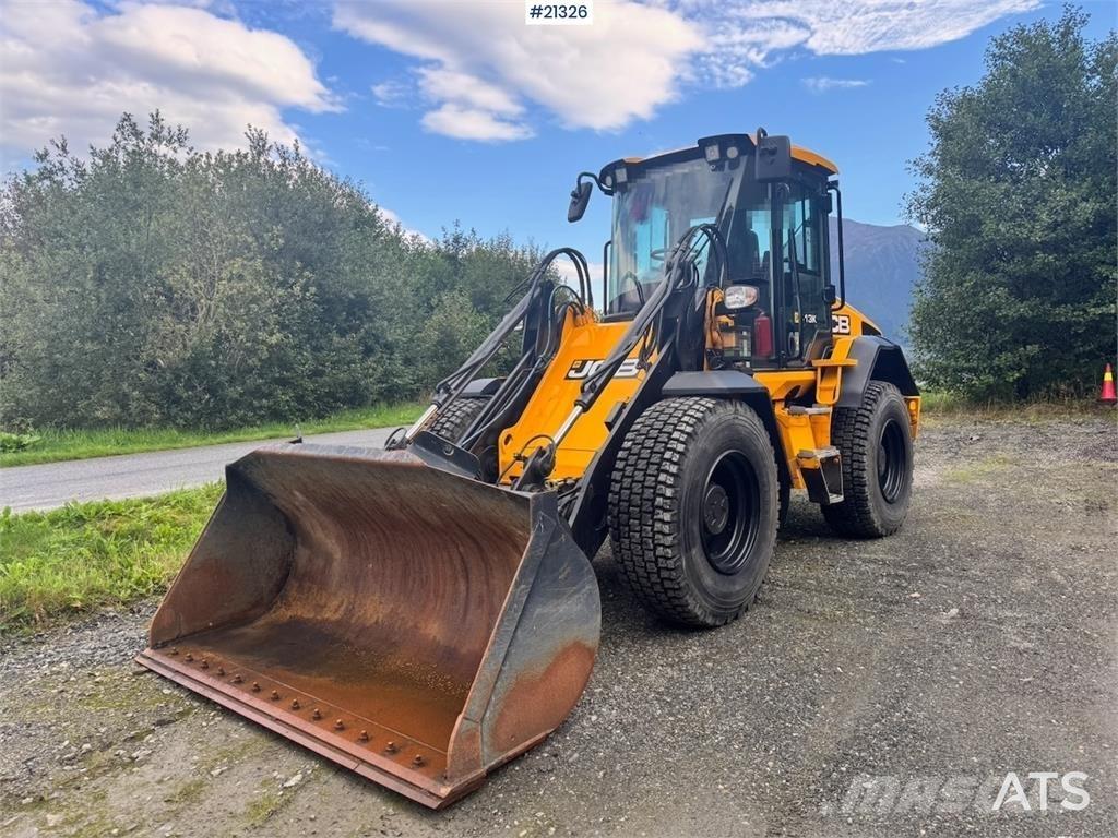 JCB 413K Kolesni nakladalci