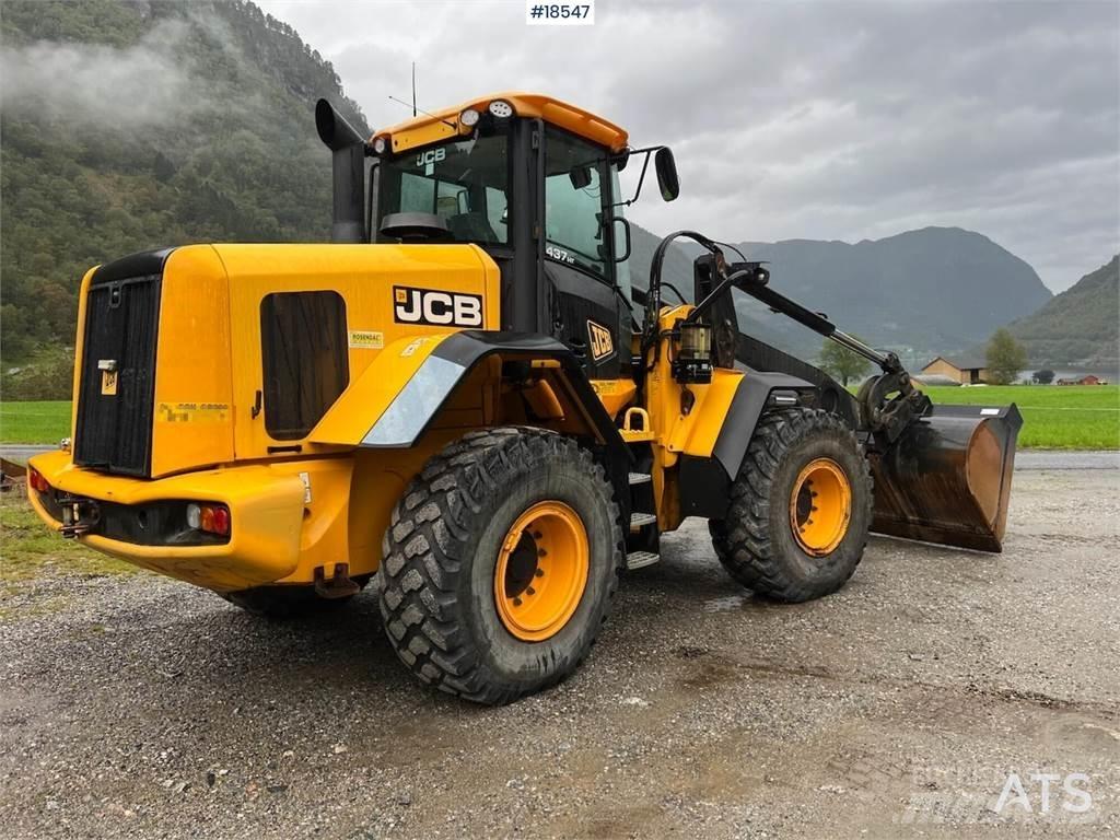 JCB 437HT Kolesni nakladalci