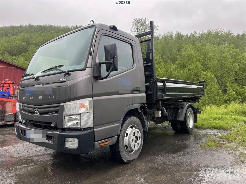 Mitsubishi Fuso Tovornjaki s kesonom/platojem