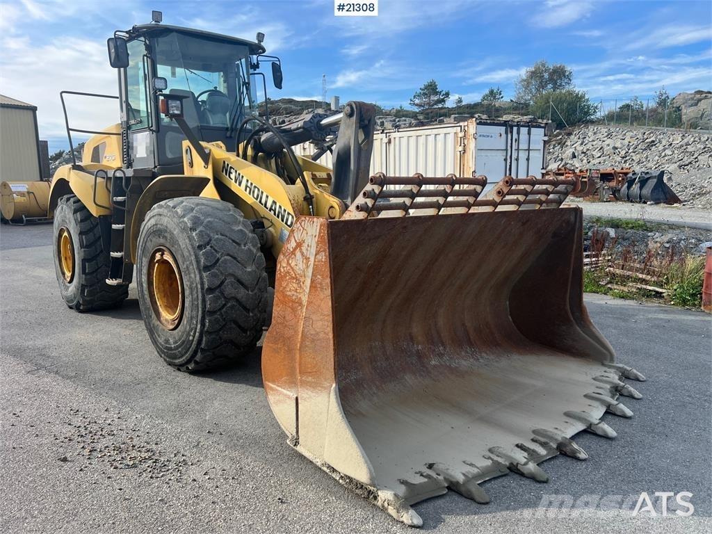 New Holland w270B Kolesni nakladalci