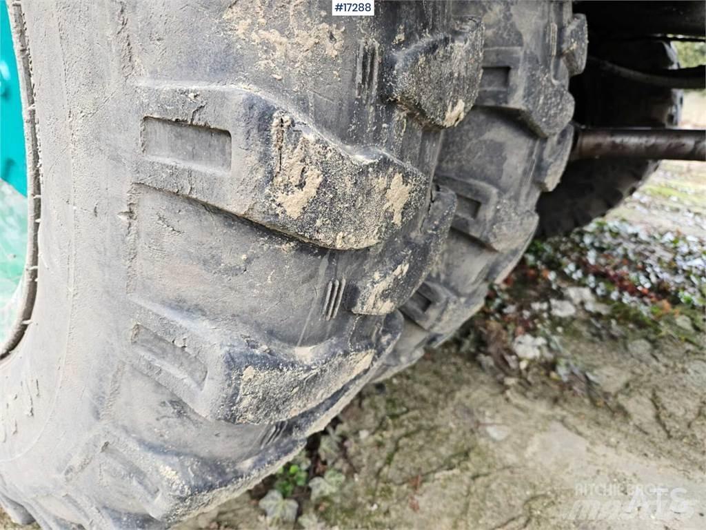 Atlas 1304 Bagri na kolesih