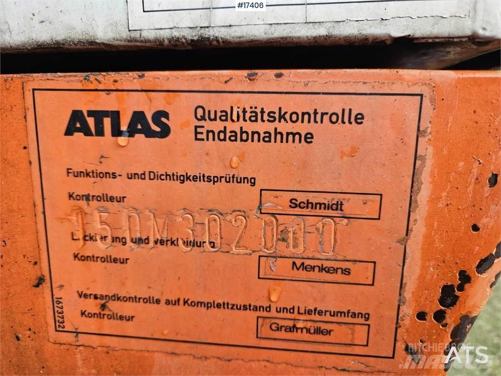 Atlas 1504 Bagri na kolesih