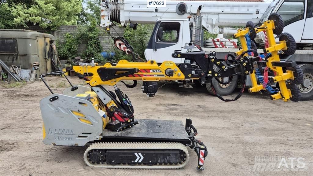 Befard XM 800 Druga dvigala/žerjavi