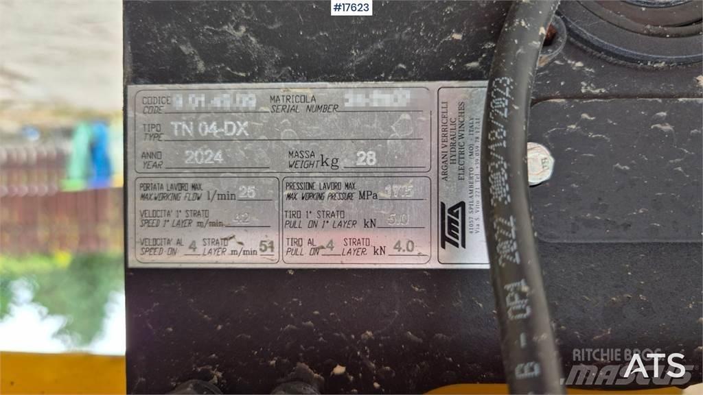 Befard XM 800 Druga dvigala/žerjavi