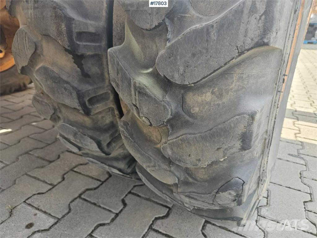 CASE WX 165 Bagri na kolesih