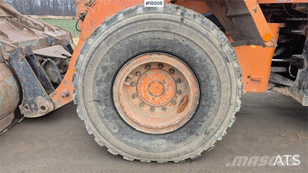 Doosan DL 250 Kolesni nakladalci