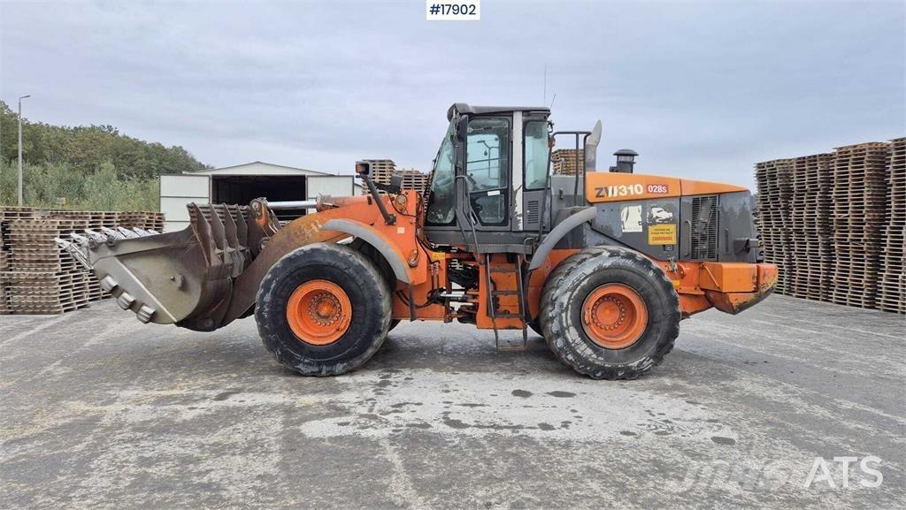 Hitachi ZW 310 Kolesni nakladalci