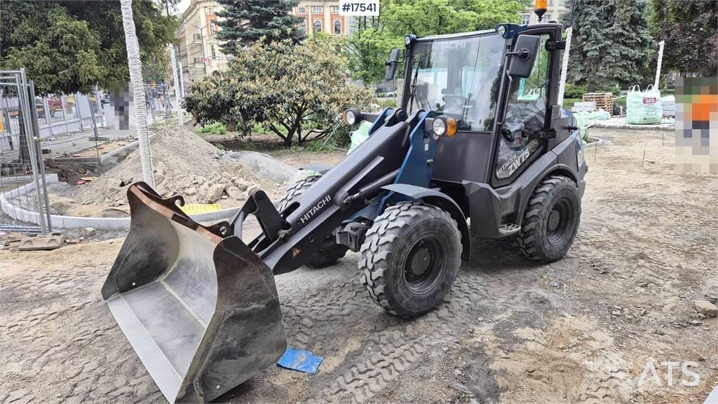 Hitachi ZW 75 Kolesni nakladalci