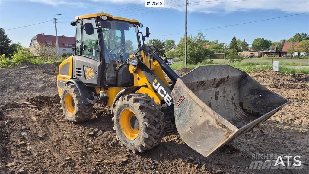 JCB 407 T4 Kolesni nakladalci