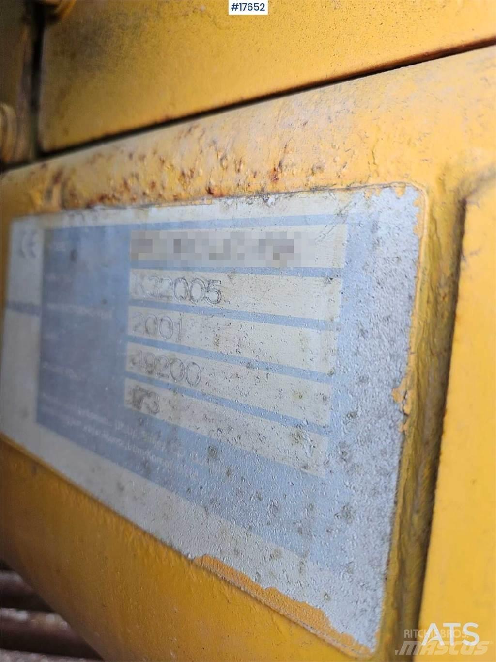 Komatsu 380 Bagri goseničarji