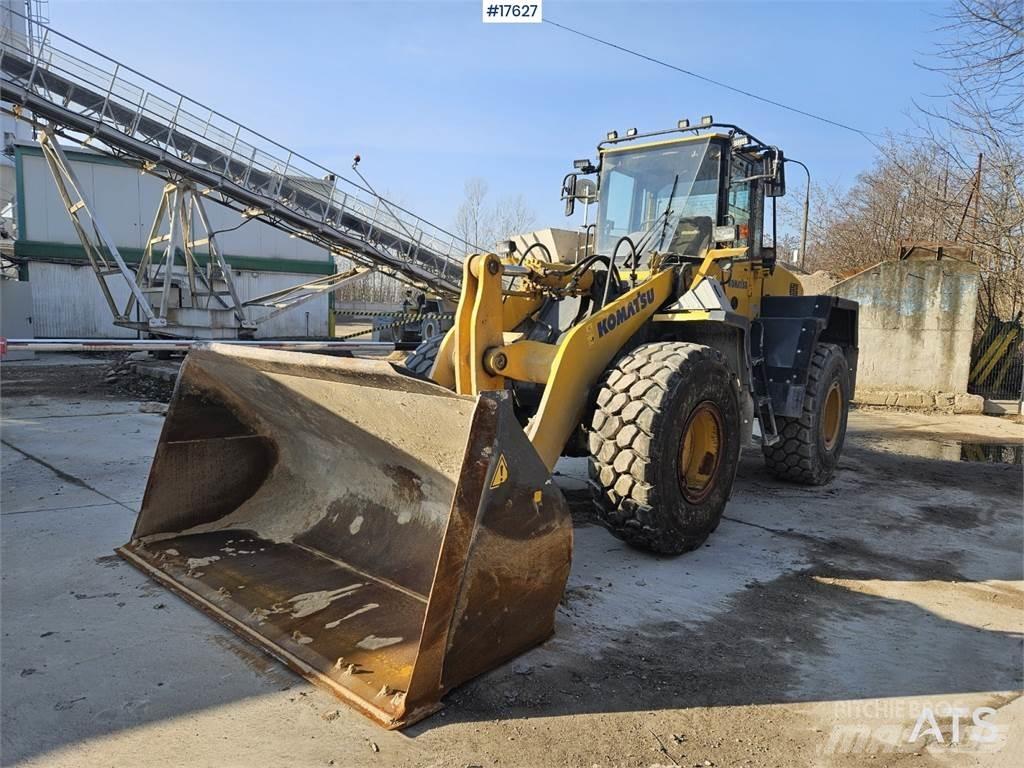 Komatsu WA 320-5 Kolesni nakladalci