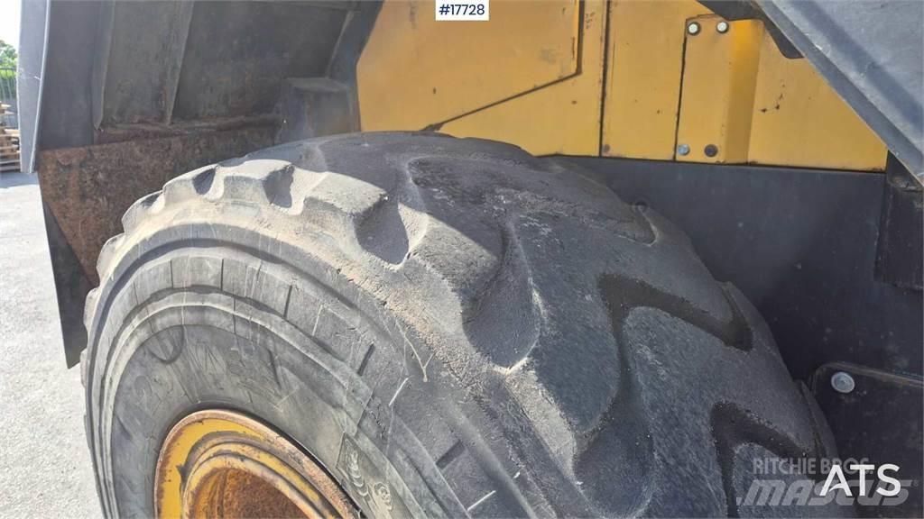 Komatsu WA380-5H Kolesni nakladalci