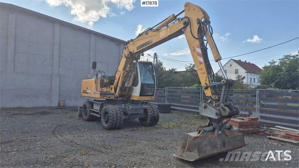 Liebherr A 900C Bagri na kolesih
