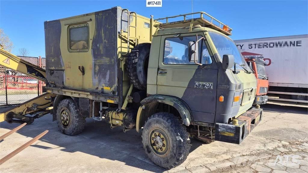 MAN 8.136 Tovornjaki zabojniki