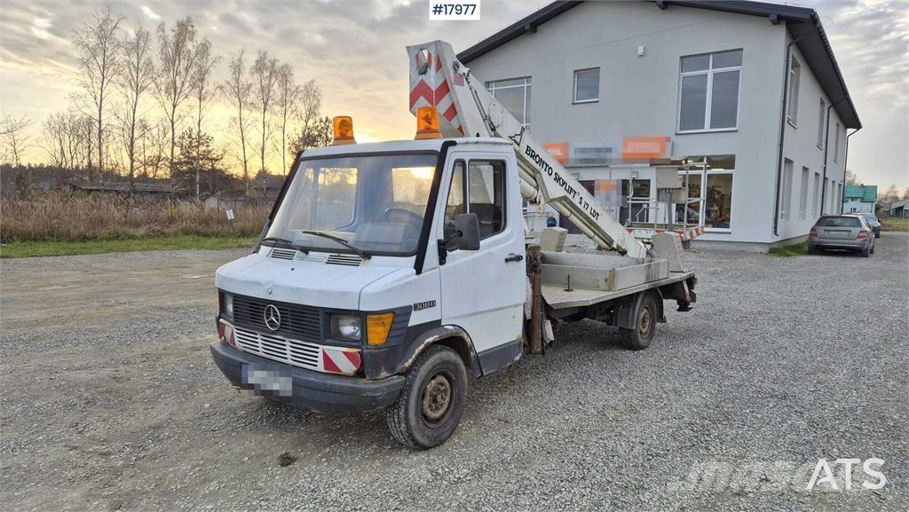 Mercedes-Benz 380D Tovornjaki z žerjavom